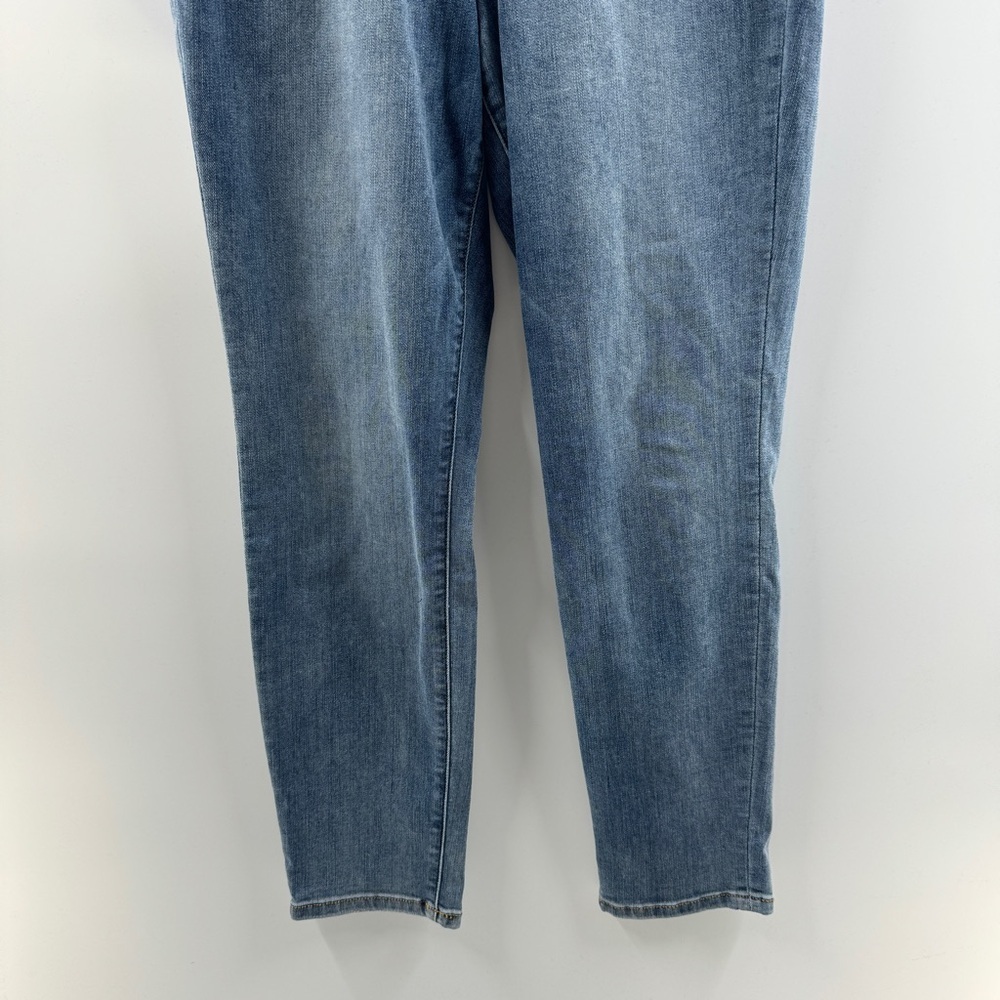 Judy Blue Women’s Medium Wash Slim Fit Jeans Zipper Fly Size 9/29 - Picture 4 of 8
